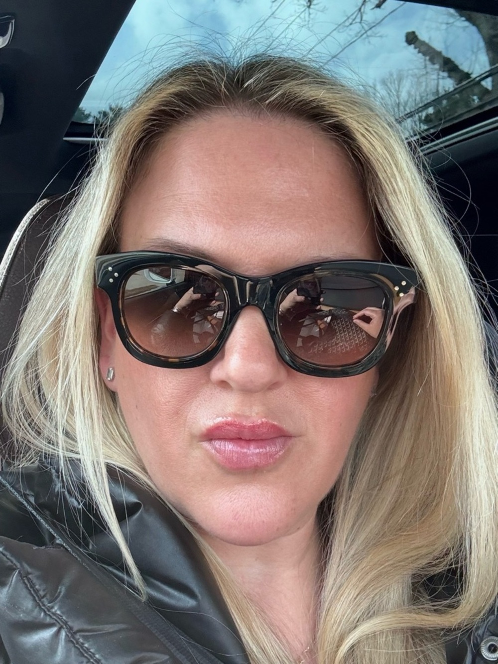 Celine Dark Frame Cat-Eye Sunglasses - Picture 7 of 8
